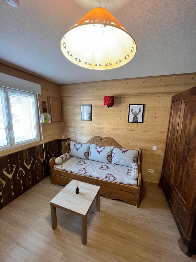 Babaute 7, studio typique au pied des pistes Prémanon Extérieur photo